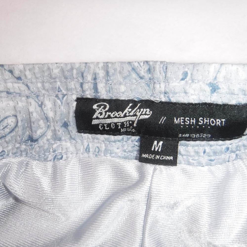 Brooklyn Cloth Mens Mesh Shorts Blue Paisley Print Drawstring Athletic Size M - Picture 3 of 6